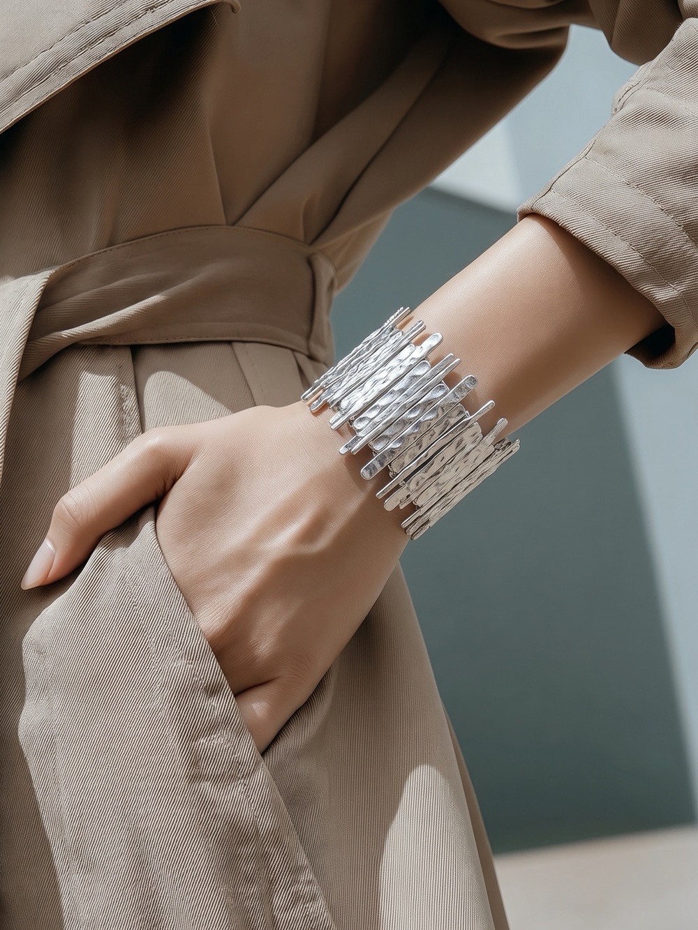 Vintage 90s Silver Brutalist Picket Fence Sticks Stretch Cuff Bracelet